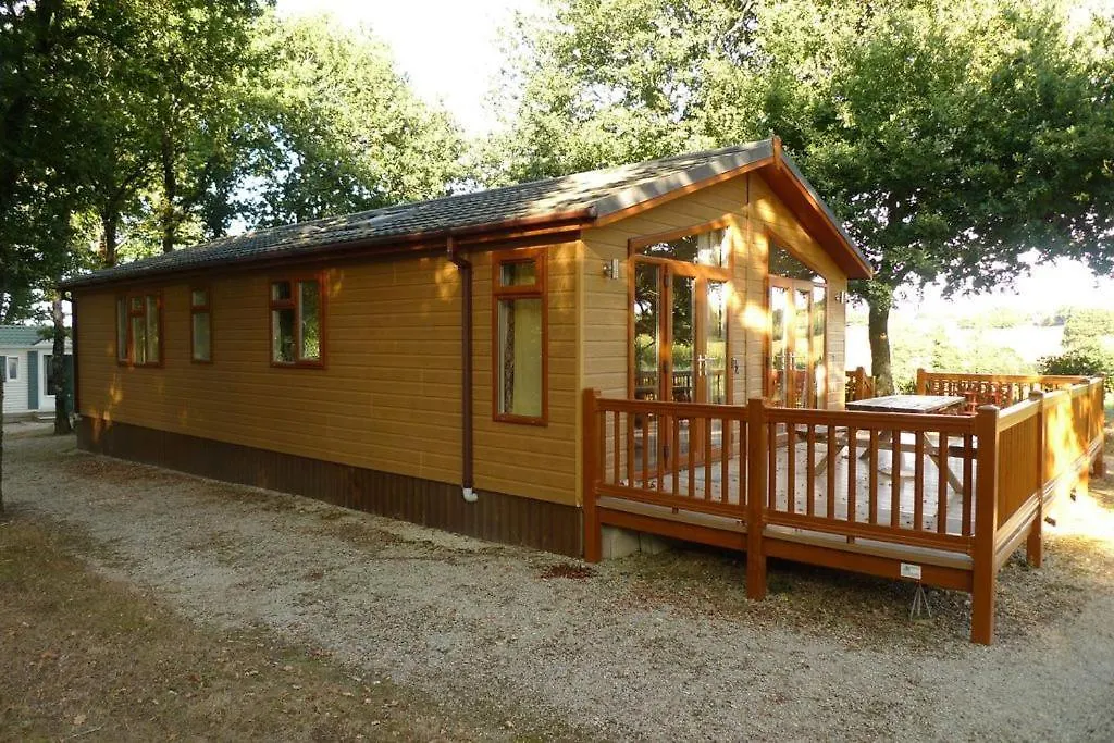 Camping de Pont Calleck Inguiniel 3*,  France
